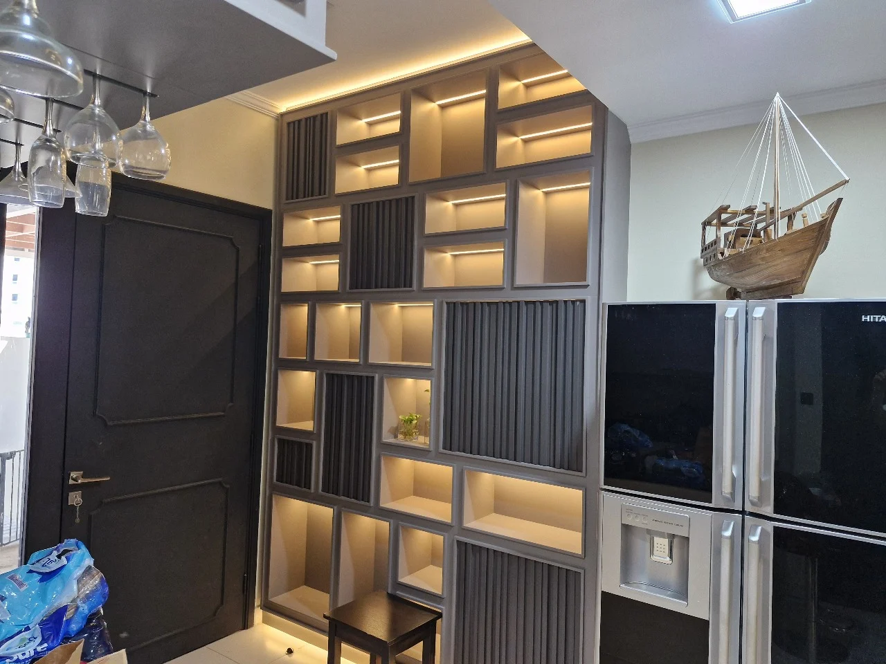 Contemporary Living image 3