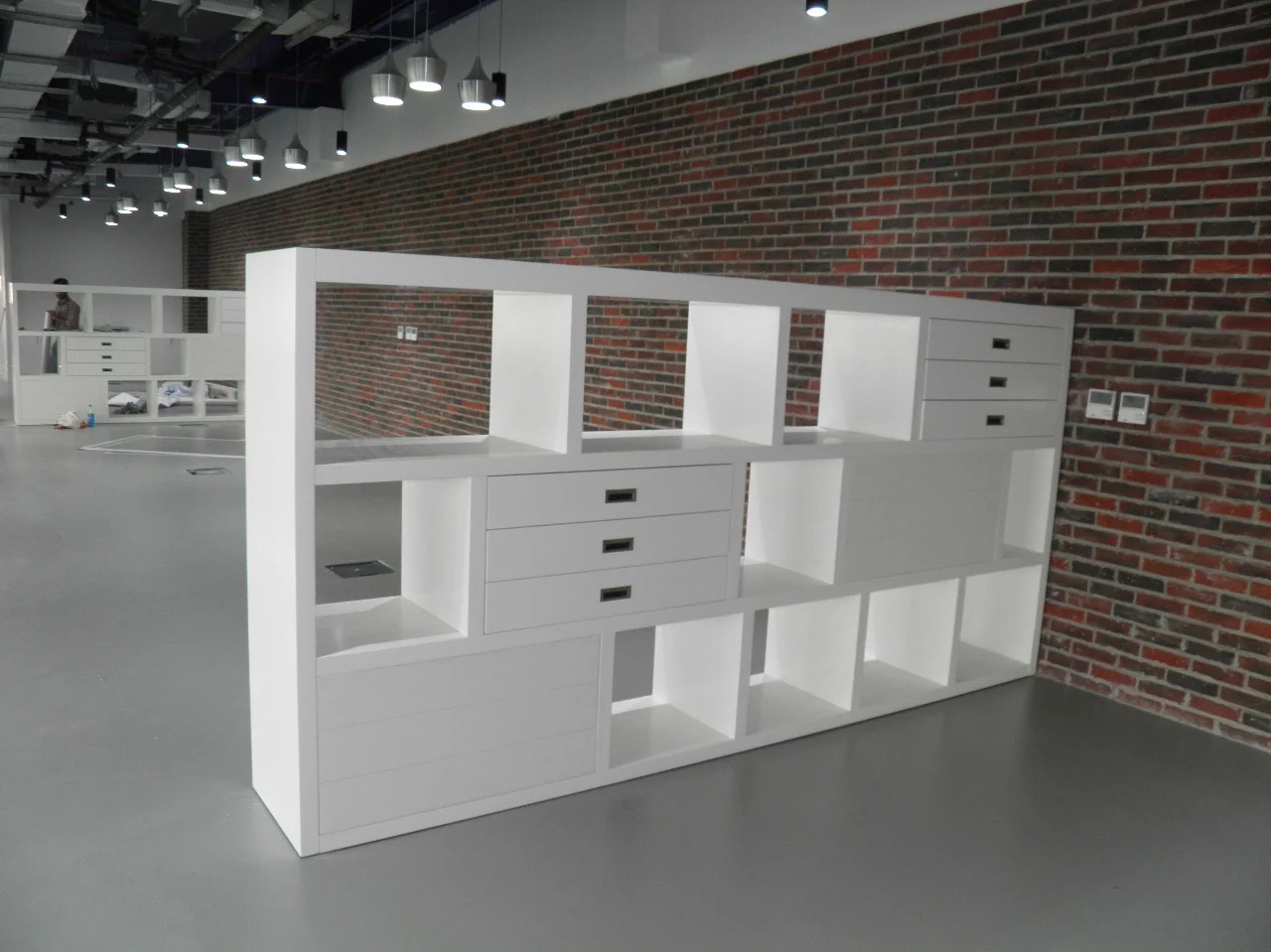 Modern Apartment image 2